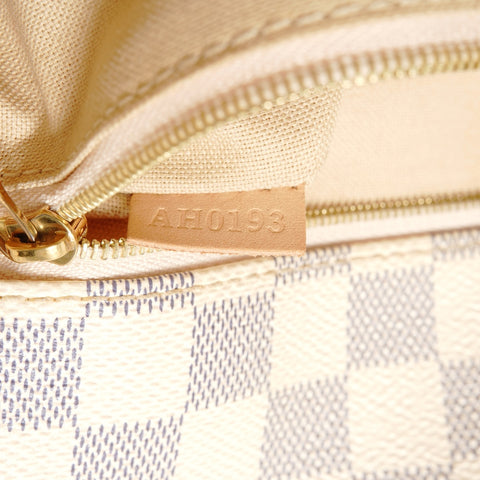 LOUIS VUITTON Damier Azur Sophie, made in 2013. Shoulder Bag white WS27584