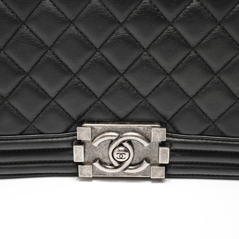 CHANEL Boy Chanel Leather (No. 25) Shoulder Bag black WS27624