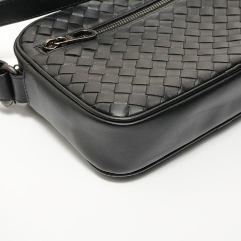 BOTTEGAVENETA INTRECCIATO Shoulder Bag black WS27645