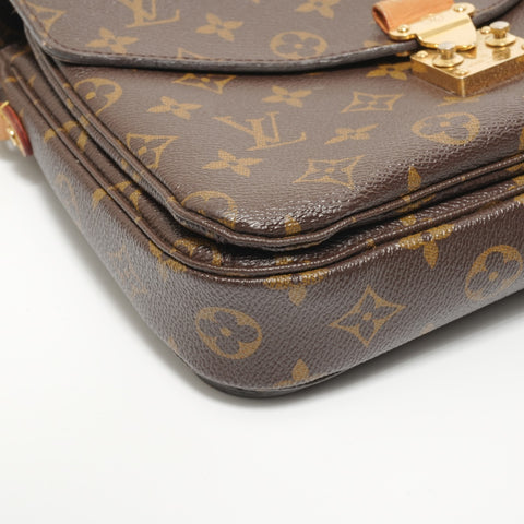 LOUIS VUITTON Monogram Pochette Metis MM (2013 model) Shoulder Bag Brown WS27695