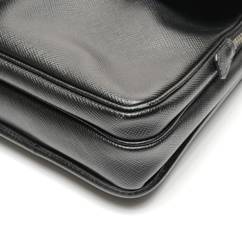 PRADA Saffiano Messenger Bag Shoulder Bag black WS27737