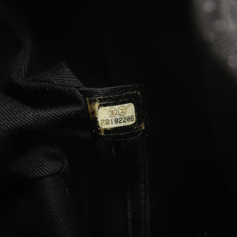 CHANEL Deauville Tweed Bucket Drawstring Bag, No. 28, 2019 Shoulder Bag black WS27784