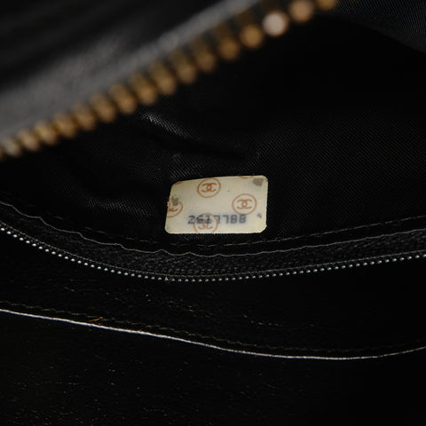 CHANEL Series 2, 1991-1994, V-stitch lambskin fringe Shoulder Bag black WS27790