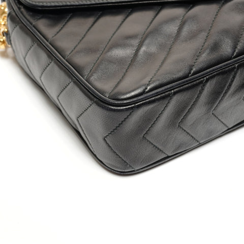 CHANEL Series 2, 1991-1994, V-stitch lambskin fringe Shoulder Bag black WS27790