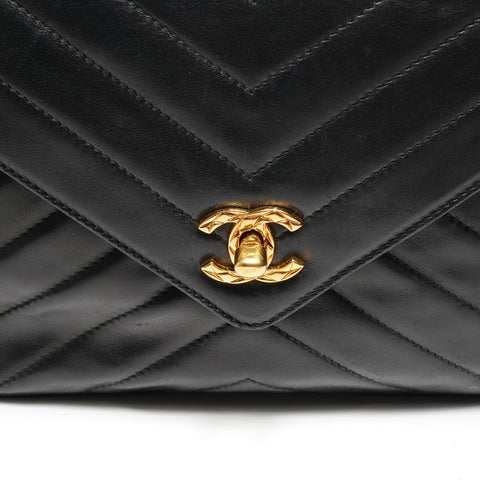 CHANEL Series 2, 1991-1994, V-stitch lambskin fringe Shoulder Bag black WS27790