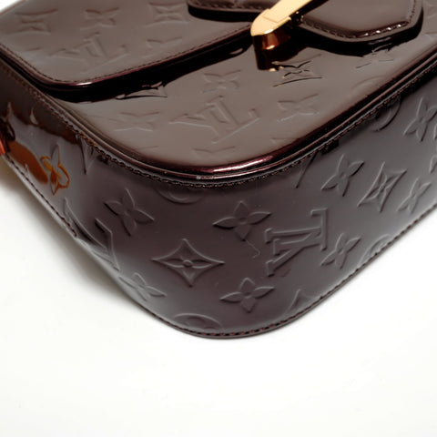 LOUIS VUITTON 2012 Vernis Bellflower PM Monogram Shoulder Bag Red WS27806