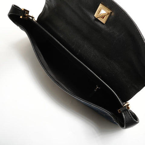 GUCCI GG Canvas Tiger One Belt Shoulder Bag black WS27811