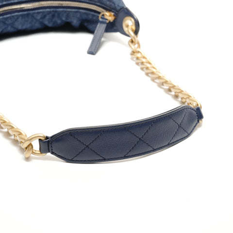 CHANEL 2022-2025 Matelass Hobo Chain Shoulder Bag Denim Shoulder Bag Navy WS27858