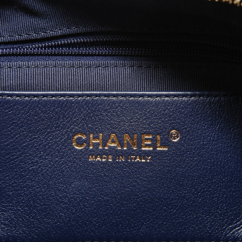 CHANEL 2022-2025 Matelass Hobo Chain Shoulder Bag Denim Shoulder Bag Navy WS27858