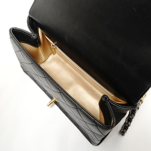 CHANEL Item No. 29, 2019-2020, 2-way top-handle lambskin bag. Shoulder Bag black WS27870