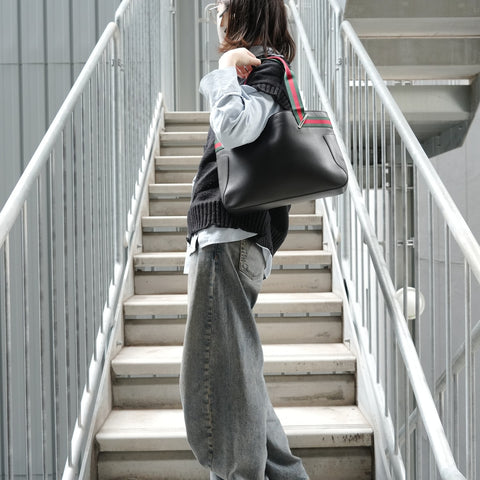 GUCCI Sherry Leather Tote Bag black WS27919