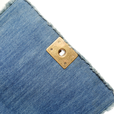 CHANEL Item No. 21: COCO Mark Boy Chanel Denim Shoulder Bag Navy WS27935