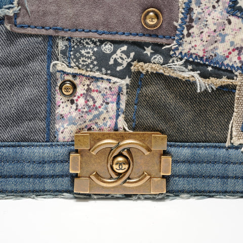 CHANEL Item No. 21: COCO Mark Boy Chanel Denim Shoulder Bag Navy WS27935