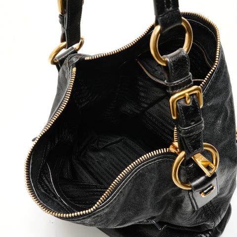PRADA leather logo Shoulder Bag black WS27970