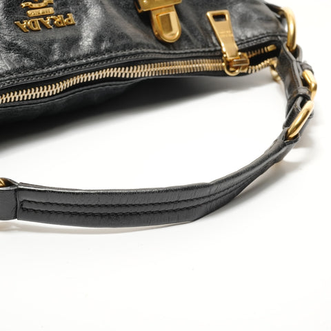 PRADA leather logo Shoulder Bag black WS27970