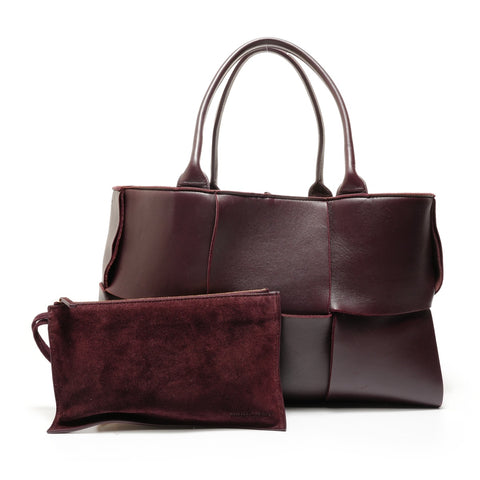 BOTTEGAVENETA Maxi Intrecciato Arco Bordeaux Tote Bag Red WS27971