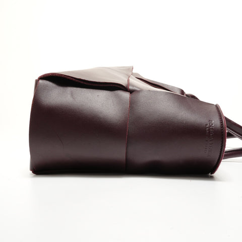 BOTTEGAVENETA Maxi Intrecciato Arco Bordeaux Tote Bag Red WS27971