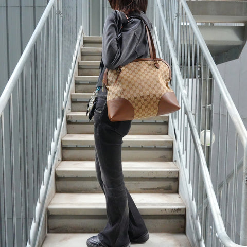 GUCCI GG canvas Shoulder Bag beige WS27974