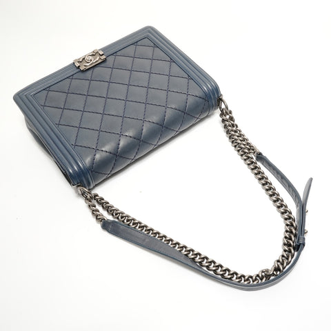 CHANEL Boy Chanel (number 19) Shoulder Bag Navy WS27980