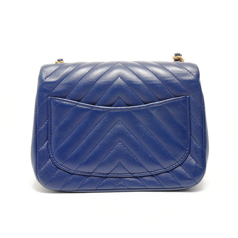 CHANEL Item No. 21, 2015-2016 Chevron Lambskin Shoulder Bag blue WS27983