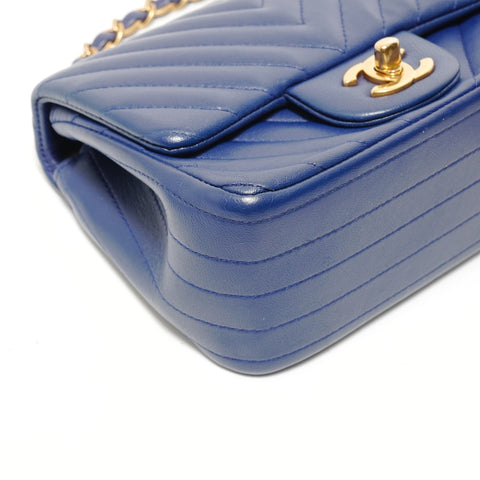 CHANEL Item No. 21, 2015-2016 Chevron Lambskin Shoulder Bag blue WS27983