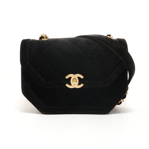CHANEL 2022-2025 Velour Matelassé Shoulder Bag black WS28006