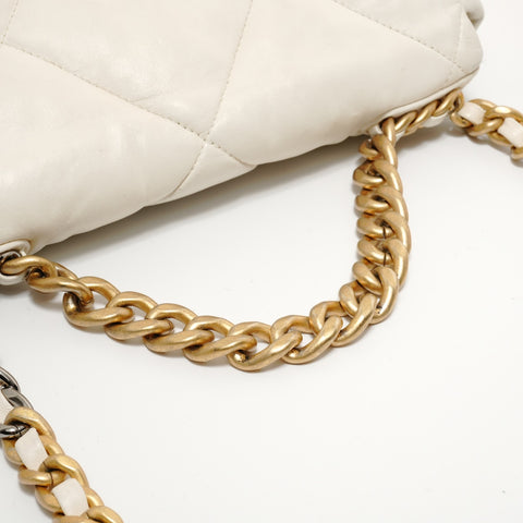 CHANEL 19 Matelasse Shoulder Bag white WS28019