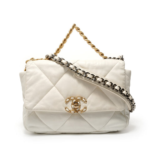 CHANEL 19 Matelasse Shoulder Bag white WS28019