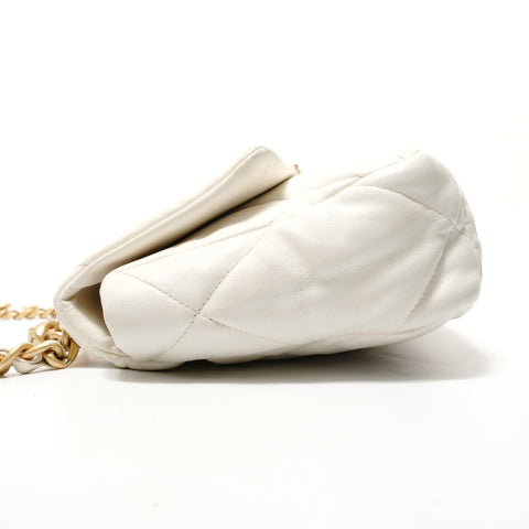 CHANEL 19 Matelasse Shoulder Bag white WS28019