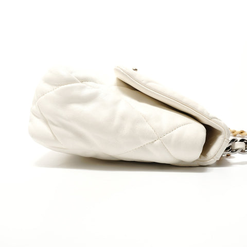 CHANEL 19 Matelasse Shoulder Bag white WS28019