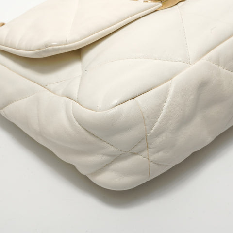 CHANEL 19 Matelasse Shoulder Bag white WS28019