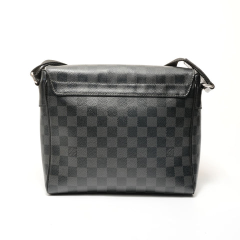 LOUIS VUITTON 2018 Damier Graphite District PM Shoulder Bag black WS28092
