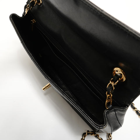 CHANEL No. 7 Chocolate Bar Chain Shoulder Bag black WS28135