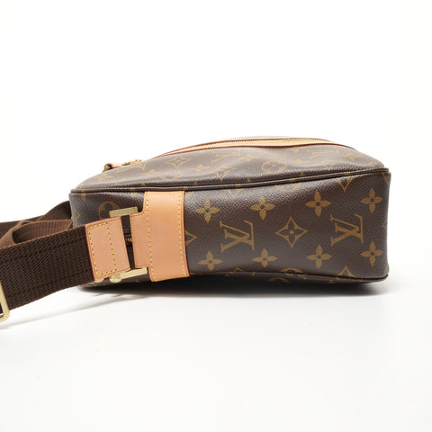 LOUIS VUITTON Sac Bosphore Monogram, manufactured in 2007. Handbag Brown WS28177