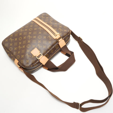 LOUIS VUITTON Sac Bosphore Monogram, manufactured in 2007. Handbag Brown WS28177
