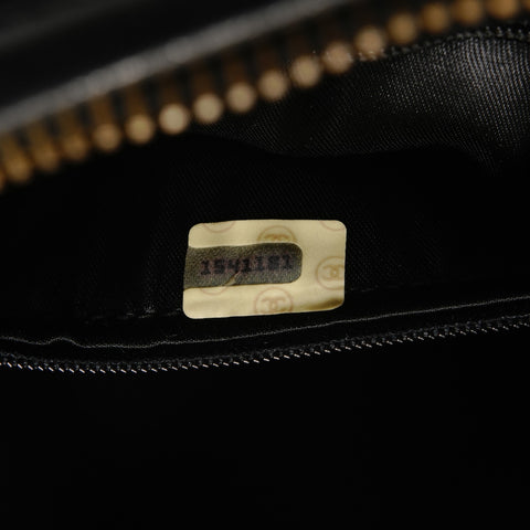 CHANEL No. 1 Matelass Fringe Shoulder Bag black WS28198