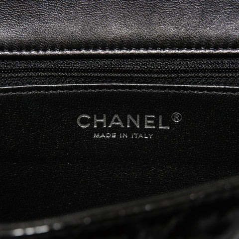 CHANEL Item No. 18, 2013-2014, Patent Leather, Single Flap Matelass Shoulder Bag black WS28210