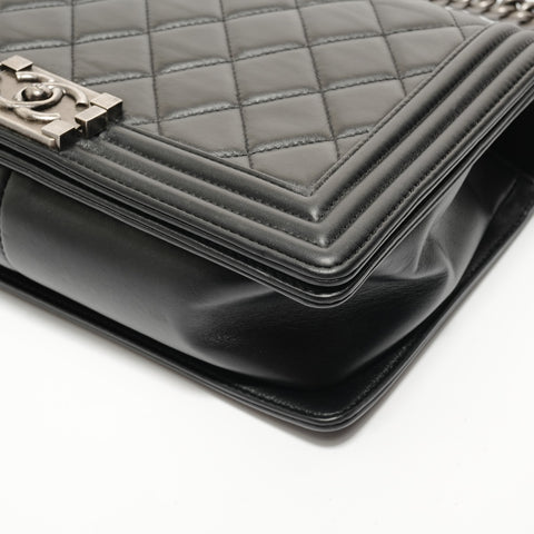 CHANEL Item No. 19, Boy Chanel, Gunmetal Shoulder Bag black WS28213