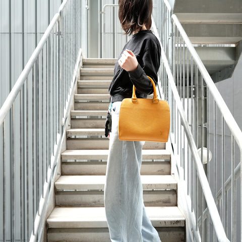 LOUIS VUITTON 2001 Pont Neuf Epi Handbag yellow WS28223