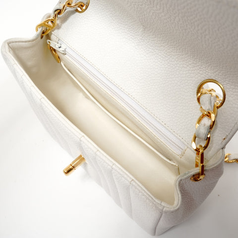CHANEL Table 2: Caviar Skin Mademoiselle Shoulder Bag white WS28257