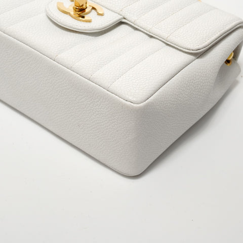 CHANEL Table 2: Caviar Skin Mademoiselle Shoulder Bag white WS28257