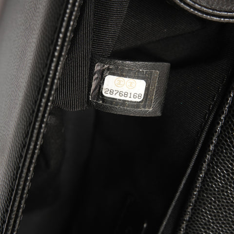 CHANEL Item No. 28, 2019 Caviar Skin Matelassé Boy Chanel Shoulder Bag black WS28299