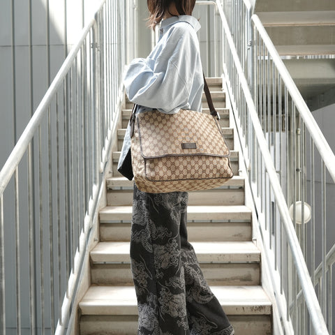 GUCCI GG canvas Shoulder Bag beige WS28369