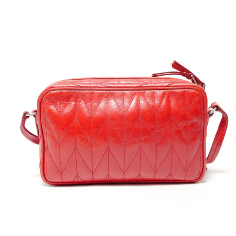 Miu Miu Leather materasse Shoulder Bag Red WS28375