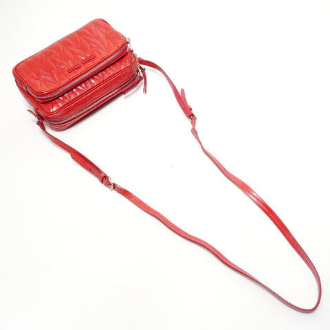 Miu Miu Leather materasse Shoulder Bag Red WS28375