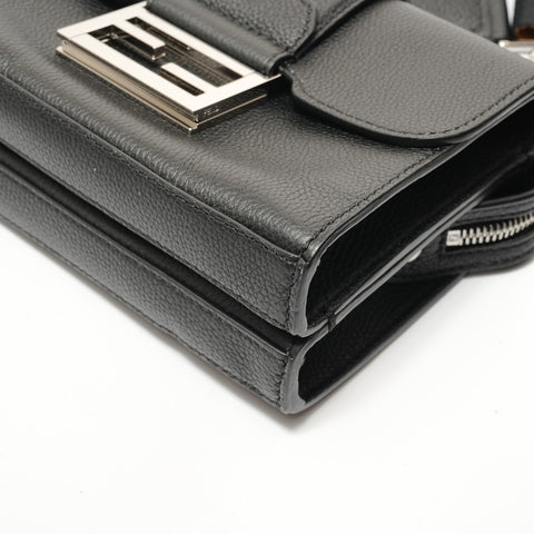 FENDI Double baguette bag Shoulder Bag black WS28381