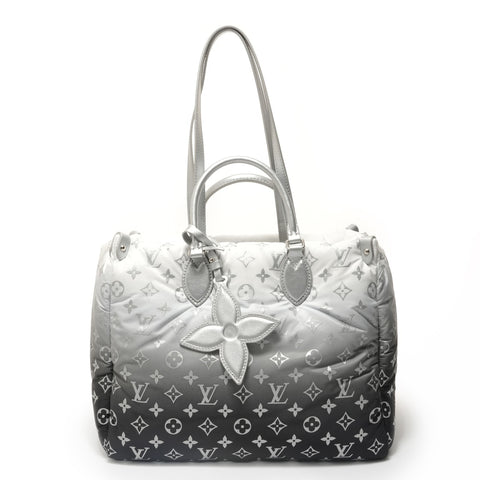LOUIS VUITTON 2021-2025 Ski-On-The-Go MM Frost Silver Shoulder Bag white WS28405