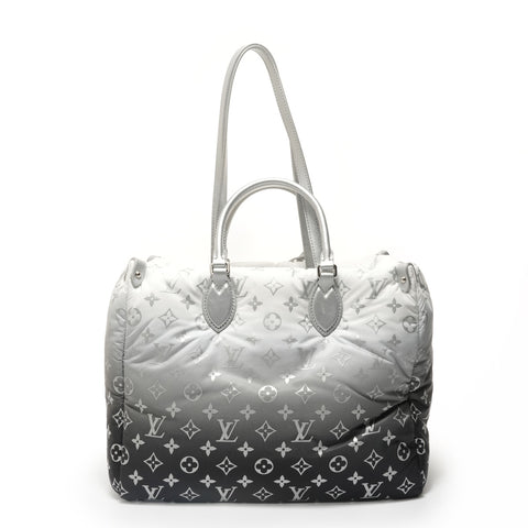 LOUIS VUITTON 2021-2025 Ski-On-The-Go MM Frost Silver Shoulder Bag white WS28405