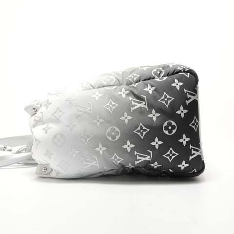 LOUIS VUITTON 2021-2025 Ski-On-The-Go MM Frost Silver Shoulder Bag white WS28405