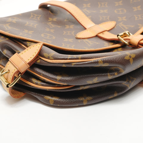 LOUIS VUITTON Saumur Monogram, made in 2004 Shoulder Bag Brown WS28424